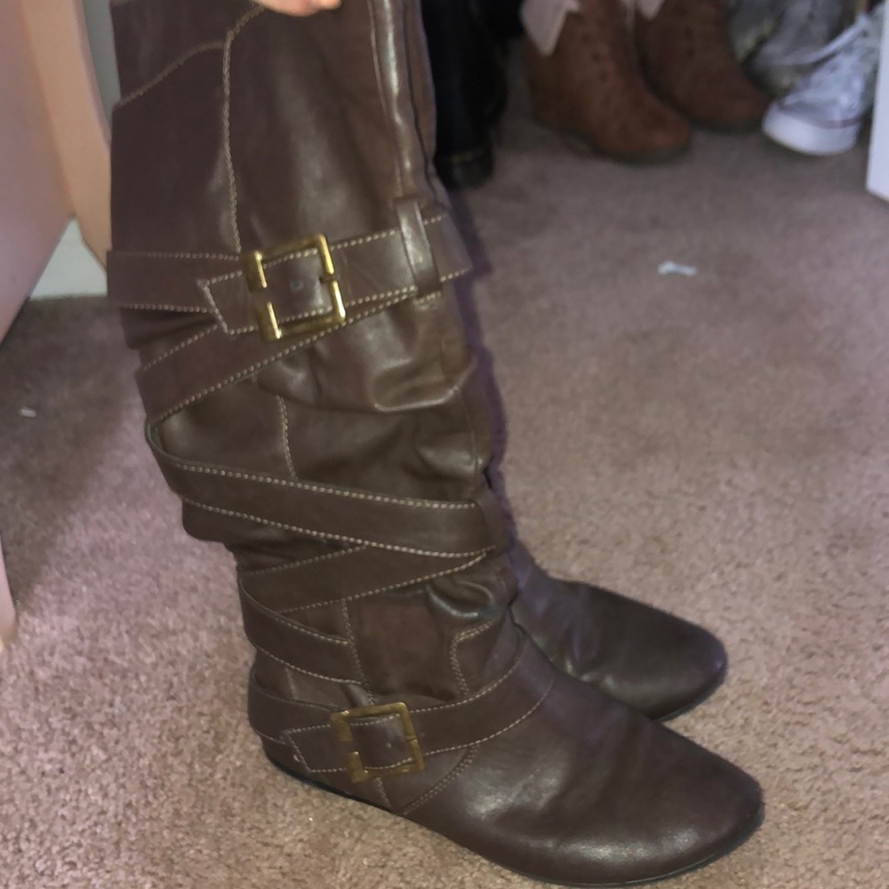 Brown boots, flats